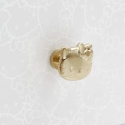 Hello Kitty® SlayStation Duet Vanity Desk 24 Hello Kitty® SlayStation Duet Vanity Desk -Impressionsvanity HKPRINTANDKNOBDETAIL