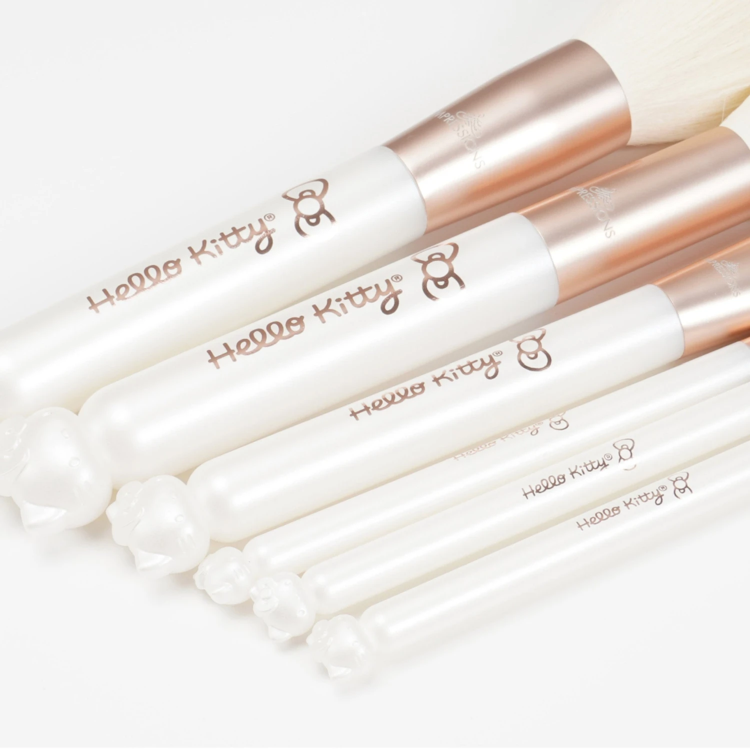 Hello Kitty® "Kawaii Icon" 6-PC BRUSH SET 8 Hello Kitty® "Kawaii Icon" 6-PC BRUSH SET - Image 6